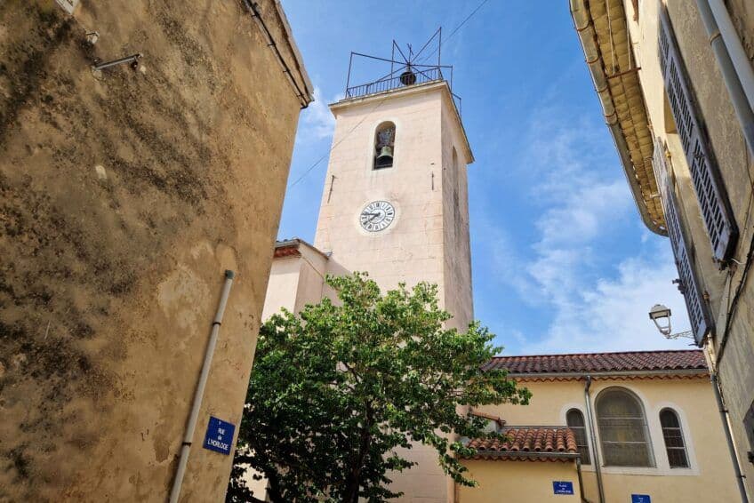 VTC Les Camoins Marseille – Chauffeur privé 24/7