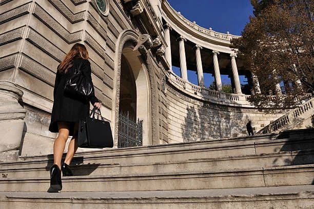 VTC Marseille Réformés / Longchamp – Chauffeur privé disponible 24/7