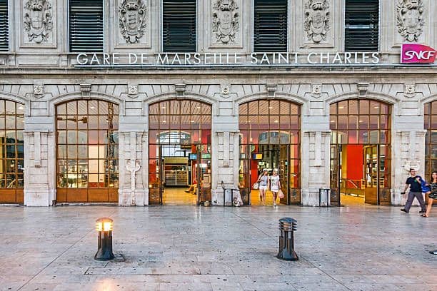 Réservation de VTC à Marseille depuis la gare Saint-Charles
